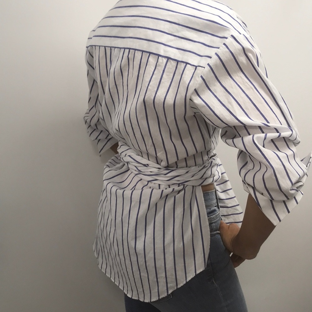 Blouse - Picture 2 of 3